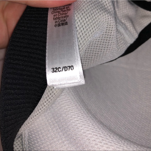 sports bra - Picture 7 of 7